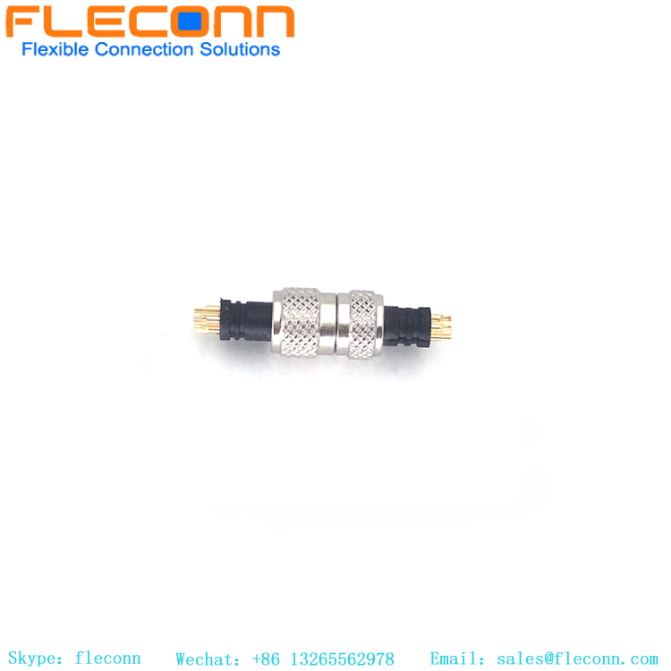 Conector hembra M5 de 4 polos con clasificación IP67