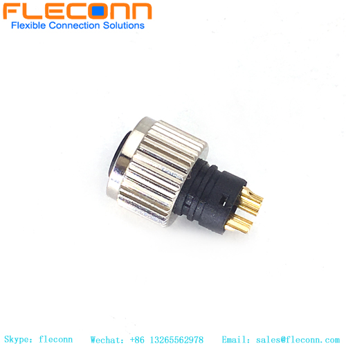Conector moldeado hembra M8 de 4 posiciones