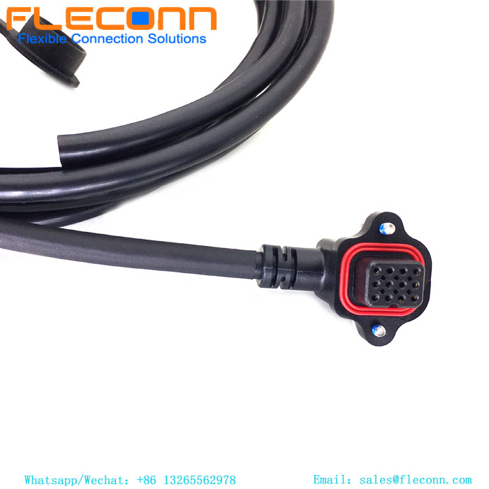 Conector de montaje en panel trasero de 5 polos, código M12 A, con cable para automatización de fábrica